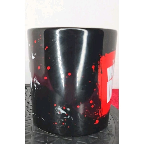 The Walking Dead 2015 Coffee Tea‎ Mug with Walker Face & Logo Black Red - Picture 4 of 8